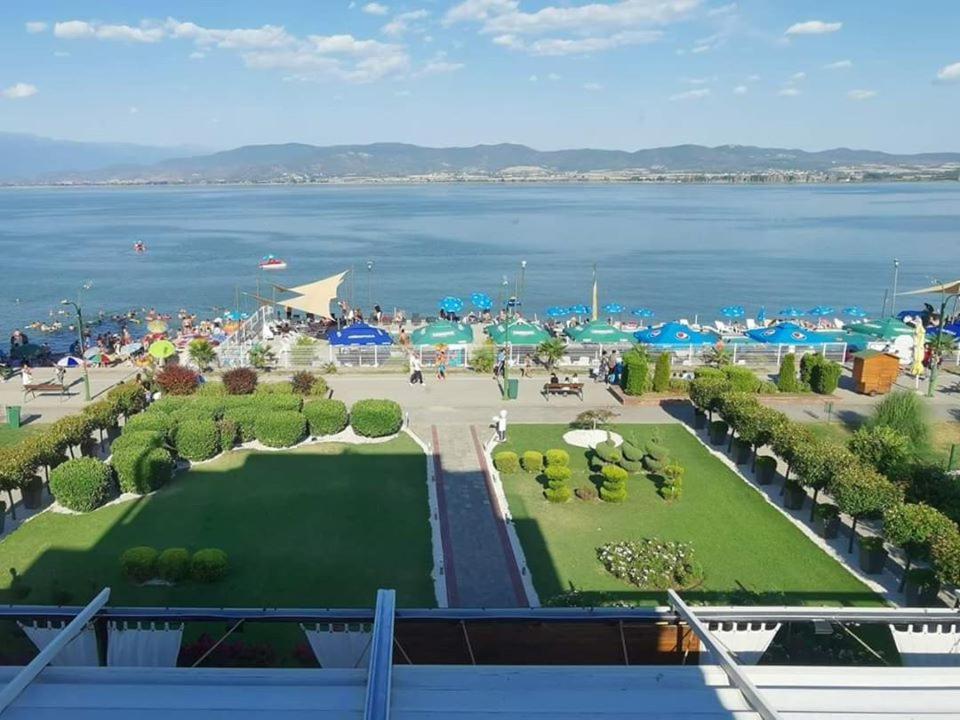 多伊兰罗曼蒂克酒店 Dojran 外观 照片